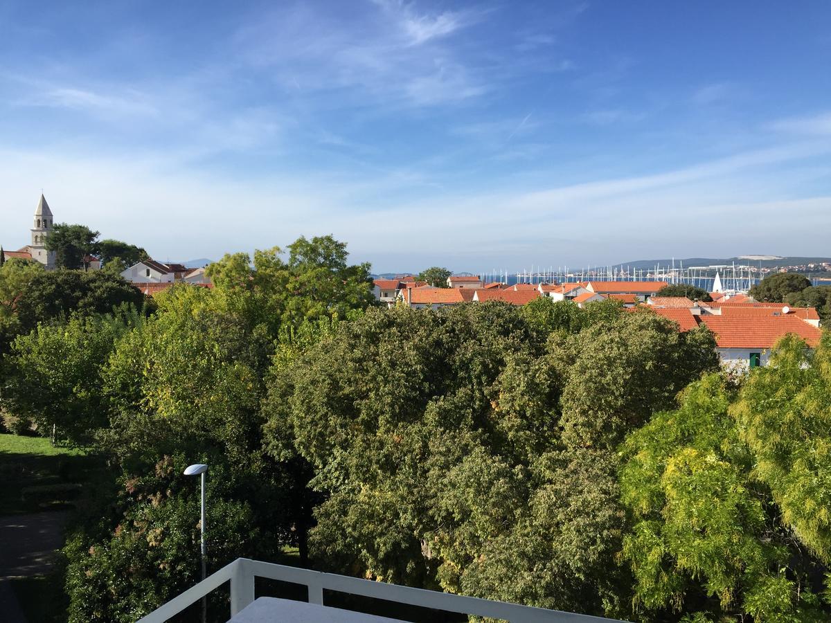 Apartment Natasha Biograd Na Moru Exterior photo